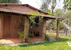 Foto 1 de Fazenda/Sítio com 3 Quartos à venda, 150m² em Jockey Park, Uberaba