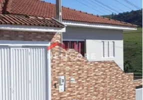 Foto 1 de Casa com 3 Quartos à venda, 70m² em Centro, Divinolândia