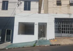 Foto 1 de Sala Comercial para alugar, 30m² em Centro, Botucatu