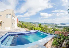 Foto 1 de Casa com 5 Quartos à venda, 607m² em Saco Grande, Florianópolis