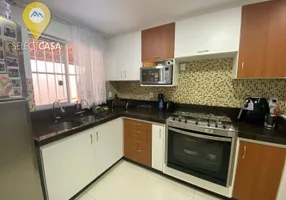 Foto 1 de Casa com 6 Quartos à venda, 370m² em Feu Rosa, Serra