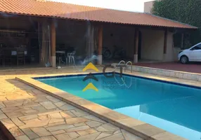 Foto 1 de Fazenda/Sítio com 5 Quartos à venda, 400m² em Waldemar Hauer, Londrina