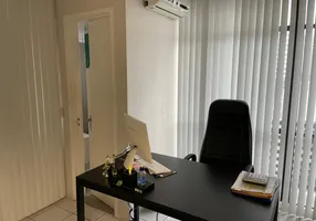 Foto 1 de Sala Comercial com 2 Quartos à venda, 66m² em Ilha do Leite, Recife