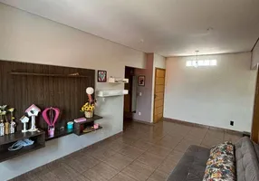 Foto 1 de Sobrado com 2 Quartos para venda ou aluguel, 215m² em Vila Monte Alegre, Paulínia