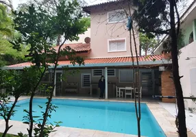 Foto 1 de Sobrado com 4 Quartos para alugar, 450m² em Jardim Marajoara, São Paulo