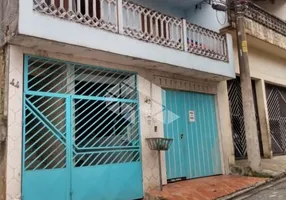 Foto 1 de Sobrado com 4 Quartos à venda, 130m² em Conjunto Residencial José Bonifácio, São Paulo