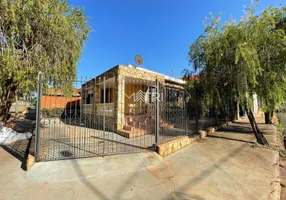 Foto 1 de Casa com 3 Quartos para venda ou aluguel, 187m² em São José, Araraquara