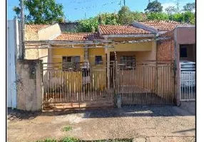 Foto 1 de Casa com 2 Quartos à venda, 141m² em Centro, Cambira