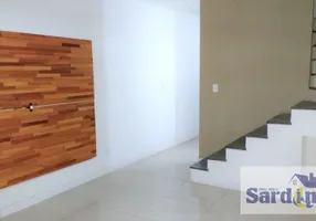 Foto 1 de Casa de Condomínio com 3 Quartos à venda, 200m² em Jardim Guaraú, São Paulo