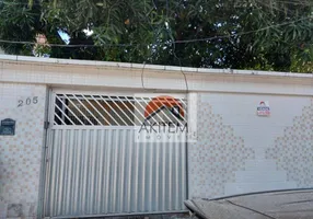 Foto 1 de Casa de Condomínio com 4 Quartos à venda, 200m² em Campo Grande, Recife