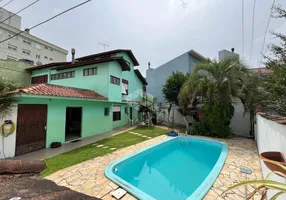 Foto 1 de Casa com 4 Quartos à venda, 430m² em Jardim Itú Sabará, Porto Alegre