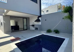 Foto 1 de Casa com 3 Quartos à venda, 137m² em Villas do Jaguari, Santana de Parnaíba