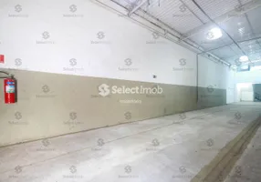 Foto 1 de Galpão/Depósito/Armazém para alugar, 226m² em Parque São Vicente, Mauá