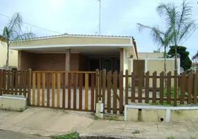 Foto 1 de Casa com 2 Quartos à venda, 143m² em Cidade Jardim, São Carlos