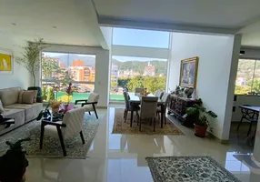 Foto 1 de Sobrado com 4 Quartos à venda, 284m² em Córrego Grande, Florianópolis