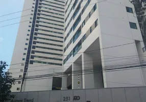Foto 1 de Apartamento com 2 Quartos para alugar, 54m² em Santo Amaro, Recife