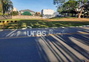 Foto 1 de Lote/Terreno à venda, 916m² em Jardins Milão, Goiânia