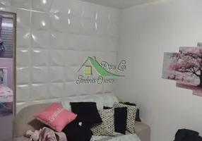 Foto 1 de Apartamento com 2 Quartos à venda, 34m² em Cohab 5, Carapicuíba