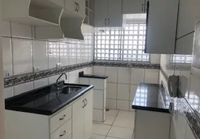 Foto 1 de Apartamento com 1 Quarto para alugar, 30m² em Aclimação, São Paulo