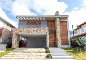 Foto 1 de Casa com 4 Quartos à venda, 390m² em Lagoa da Conceição, Florianópolis