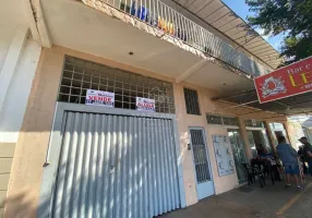 Foto 1 de Galpão/Depósito/Armazém à venda, 401m² em Jardim Copacabana, Maringá