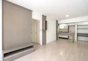 Foto 1 de Apartamento com 2 Quartos à venda, 77m² em Água Verde, Curitiba