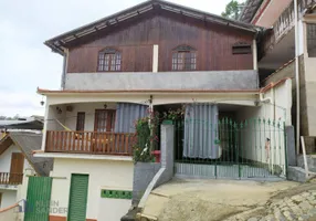 Foto 1 de Casa com 4 Quartos à venda, 200m² em Jardinlandia, Nova Friburgo