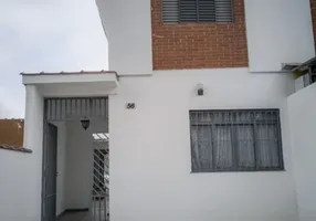 Foto 1 de Sobrado com 2 Quartos à venda, 214m² em Jaragua, São Paulo