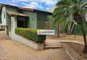Foto 1 de Casa com 3 Quartos para venda ou aluguel, 353m² em Jardim Cuiabá, Cuiabá