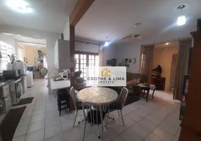 Foto 1 de Casa com 5 Quartos à venda, 360m² em Chácara do Visconde, Taubaté