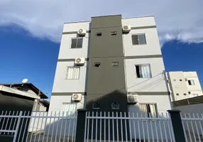 Foto 1 de Apartamento com 2 Quartos para alugar, 60m² em Aventureiro, Joinville