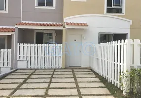 Foto 1 de Casa de Condomínio com 2 Quartos para venda ou aluguel, 67m² em Chácara do Solar III, Santana de Parnaíba