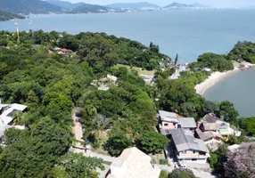 Foto 1 de Lote/Terreno à venda, 746m² em Sambaqui, Florianópolis
