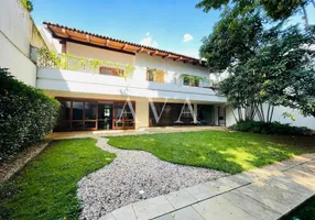 Foto 1 de Casa com 5 Quartos para alugar, 800m² em Jardim Europa, São Paulo