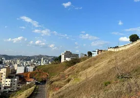 Foto 1 de Lote/Terreno à venda, 2700m² em São Mateus, Juiz de Fora