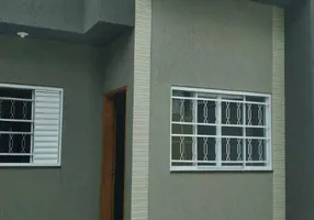 Foto 1 de Casa com 2 Quartos à venda, 54m² em Loteamento Residencial e Comercial Araguaia, Pindamonhangaba