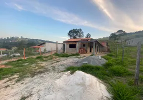 Foto 1 de Fazenda/Sítio com 3 Quartos à venda, 140m² em Pinheirinho, Itu