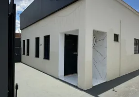 Foto 1 de Ponto Comercial com 3 Quartos para alugar, 11m² em Despraiado, Cuiabá