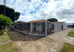 Foto 1 de Casa com 4 Quartos à venda, 130m² em Conjunto Residencial Branca Vieira, Maringá