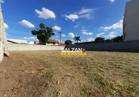 Foto 1 de Lote/Terreno para alugar, 700m² em Parque São Luís, Taubaté