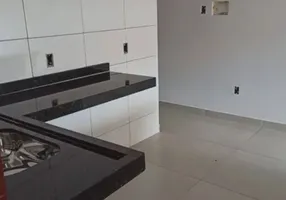 Foto 1 de Casa com 2 Quartos à venda, 70m² em Portao, Lauro de Freitas