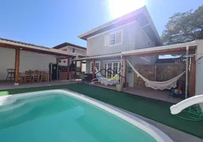 Foto 1 de Casa de Condomínio com 4 Quartos para venda ou aluguel, 320m² em Granja Viana, Cotia