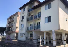 Foto 1 de Apartamento com 2 Quartos à venda, 67m² em Carianos, Florianópolis