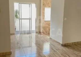 Foto 1 de Casa com 2 Quartos à venda, 120m² em Luizote de Freitas, Uberlândia