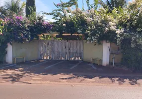 Foto 1 de Casa com 4 Quartos à venda, 180m² em Centro, Ribeirão do Sul