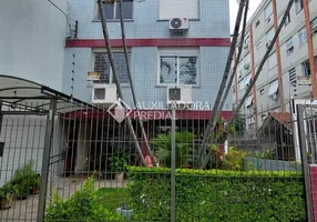 Foto 1 de Apartamento com 1 Quarto à venda, 40m² em Menino Deus, Porto Alegre