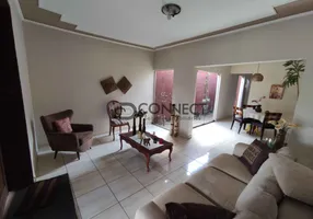 Foto 1 de Casa com 3 Quartos à venda, 200m² em Vila Giunta, Bauru