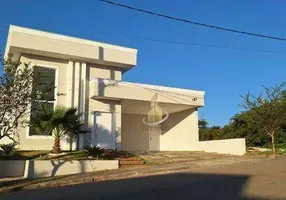 Foto 1 de Casa de Condomínio com 4 Quartos à venda, 232m² em Condominio Terras do Vale, Caçapava