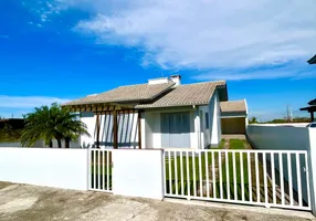 Foto 1 de Casa com 4 Quartos à venda, 148m² em Morro dos Conventos, Araranguá