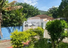 Foto 1 de Casa com 4 Quartos para alugar, 210m² em Trindade, Florianópolis